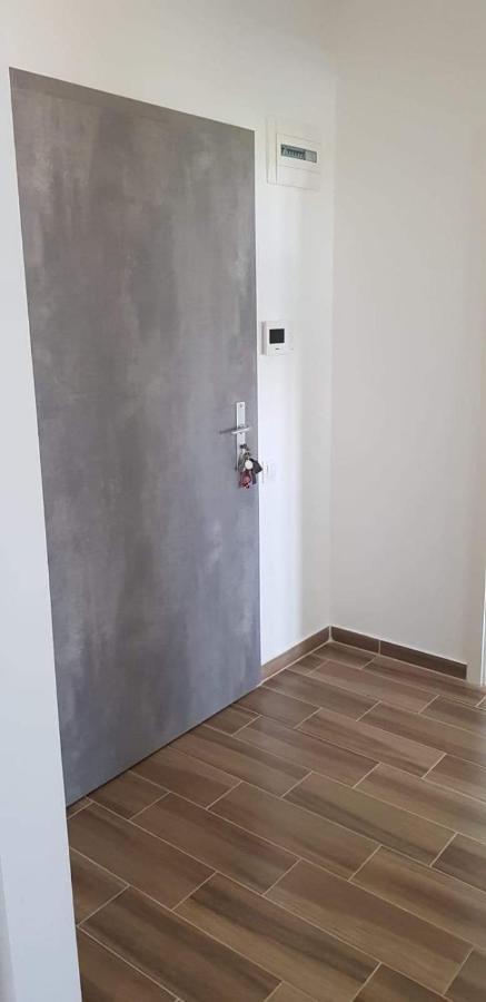 Apartament Modern Ioan Popasu Apartman Brassó Kültér fotó