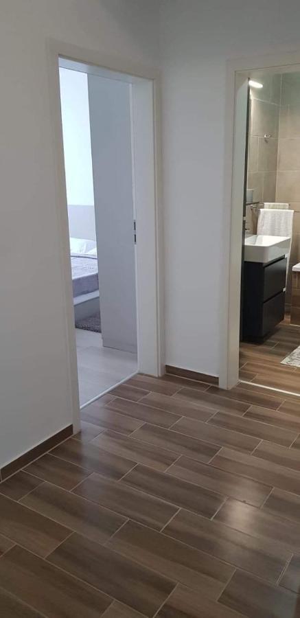 Apartament Modern Ioan Popasu Apartman Brassó Kültér fotó