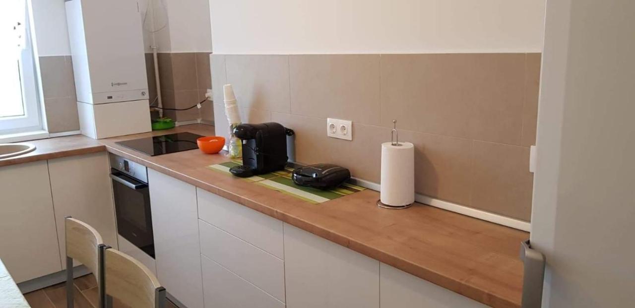 Apartament Modern Ioan Popasu Apartman Brassó Kültér fotó